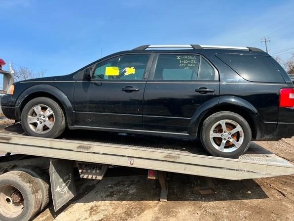 Select Auto Parts & Sales - We Buy Cars in Milwaukee, WI