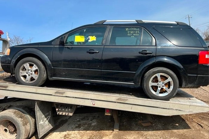 Select-Auto-Parts-Sales-We-Buy-Cars-in-Milwaukee-WI